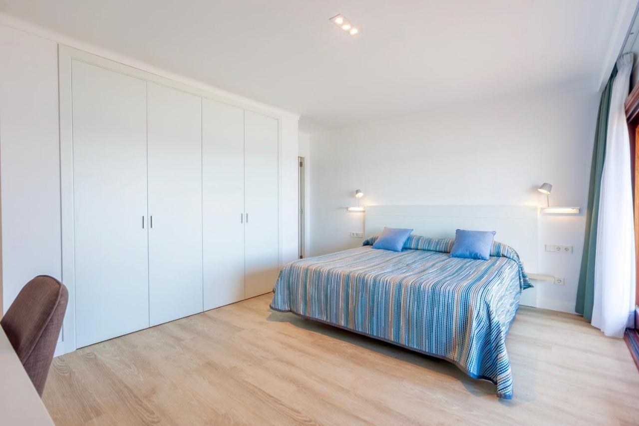 Beachfront Villa Socias Playa By Sealand Villas ปลายาเดมูโร ภายนอก รูปภาพ